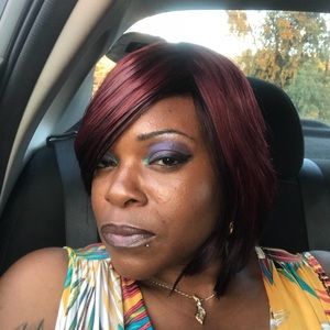 Meet your Posher, Crystal
